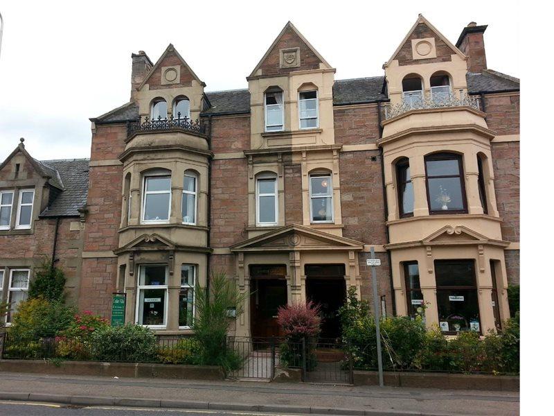 Cedar Villa Guest House Inverness Exterior photo